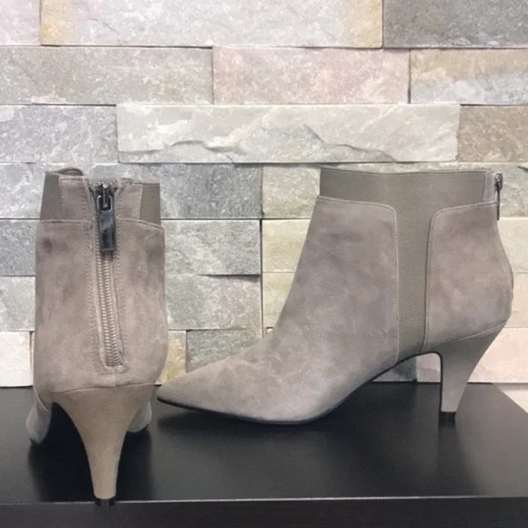 Bandolino Bari Pointy Toe Booties - Picture 6 of 7